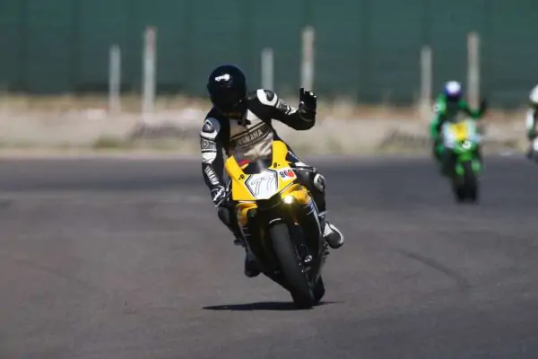 Romano Fenati apologises for ‘disgraceful gesture’